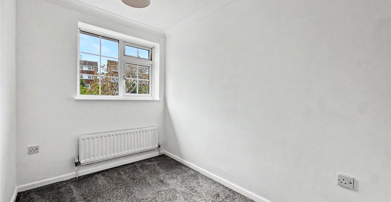 4 bedroom property for sale in Rainham | Robinson Michael & Jackson