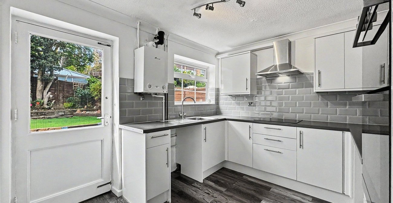 4 bedroom property for sale in Rainham | Robinson Michael & Jackson