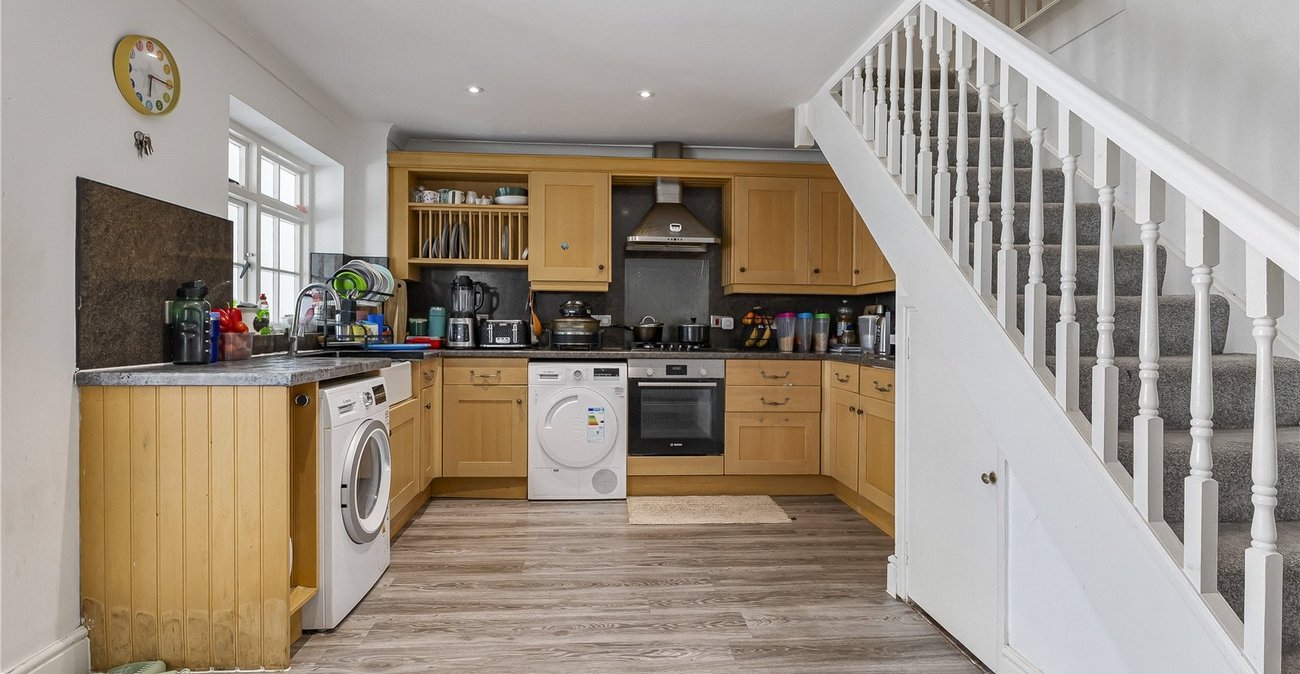 3 bedroom house for sale in Rainham | Robinson Michael & Jackson