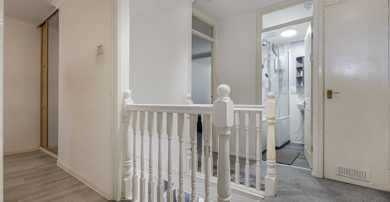 3 bedroom house for sale in Rainham | Robinson Michael & Jackson