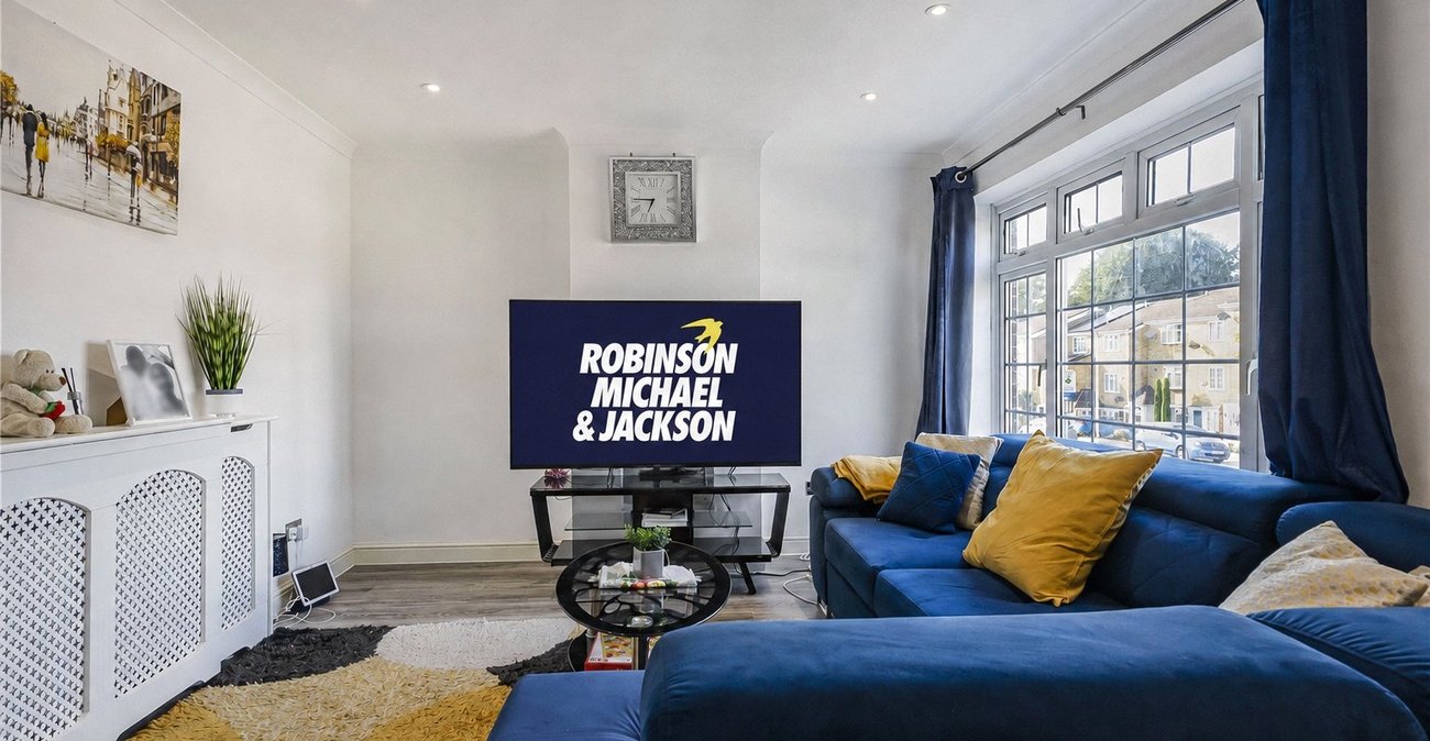 3 bedroom house for sale in Rainham | Robinson Michael & Jackson