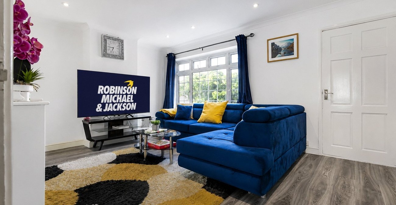 3 bedroom house for sale in Rainham | Robinson Michael & Jackson