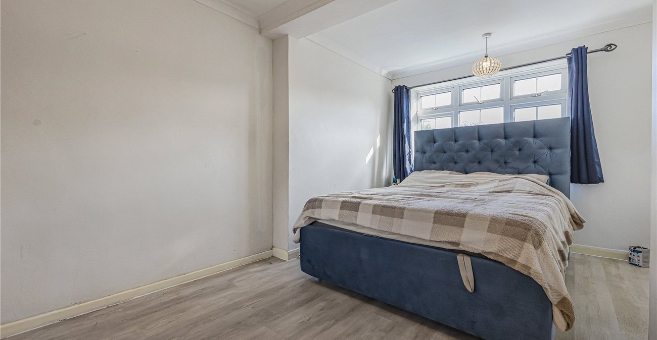 3 bedroom house for sale in Rainham | Robinson Michael & Jackson