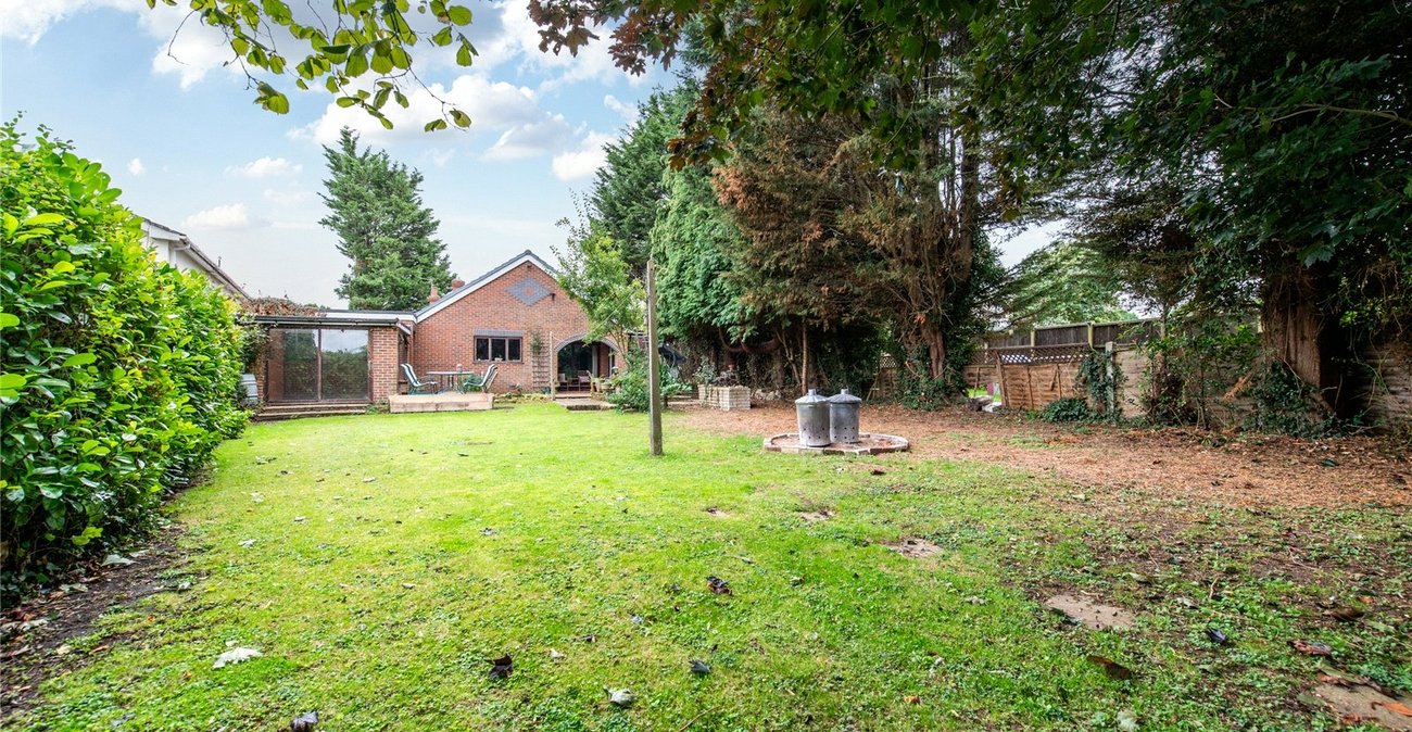 4 bedroom bungalow for sale in Maidstone | Robinson Michael & Jackson