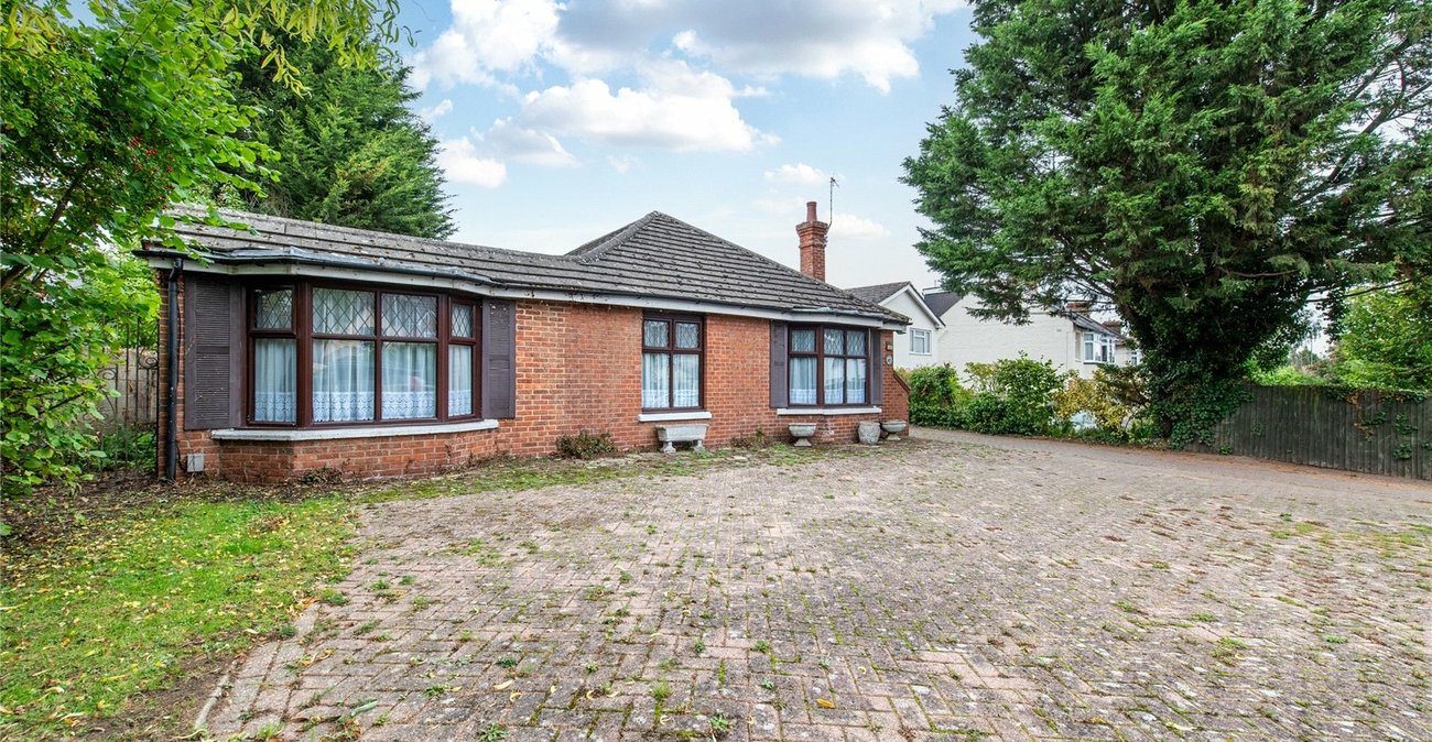 4 bedroom bungalow for sale in Maidstone | Robinson Michael & Jackson