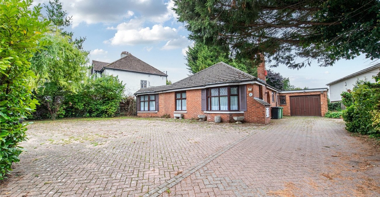 4 bedroom bungalow for sale in Maidstone | Robinson Michael & Jackson