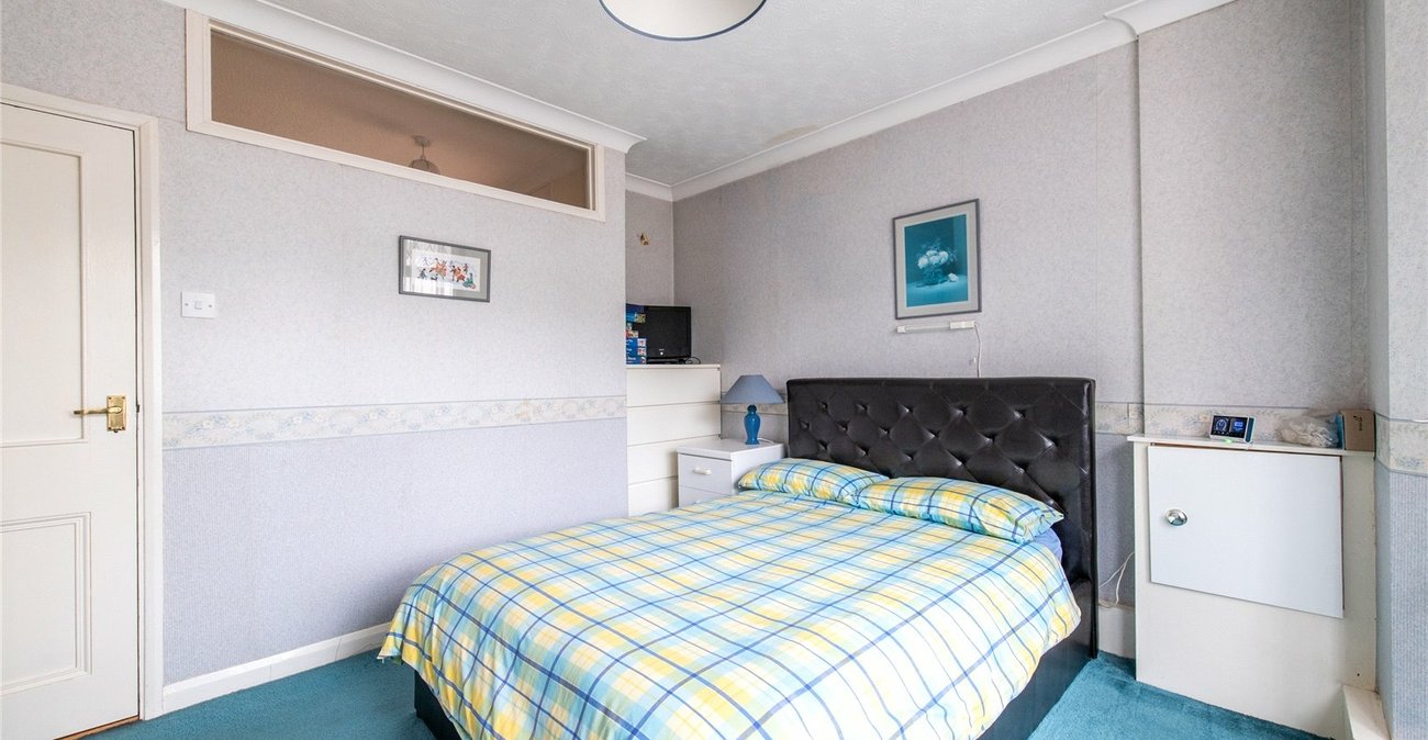 4 bedroom bungalow for sale in Maidstone | Robinson Michael & Jackson