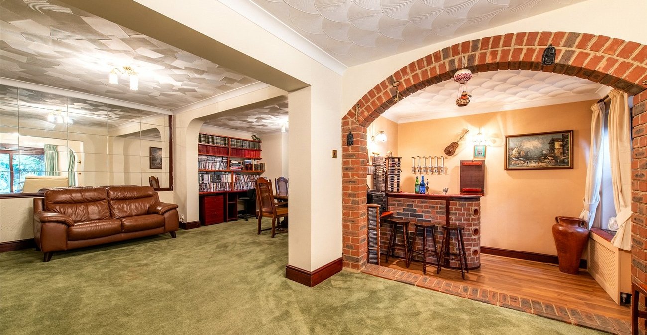 4 bedroom bungalow for sale in Maidstone | Robinson Michael & Jackson