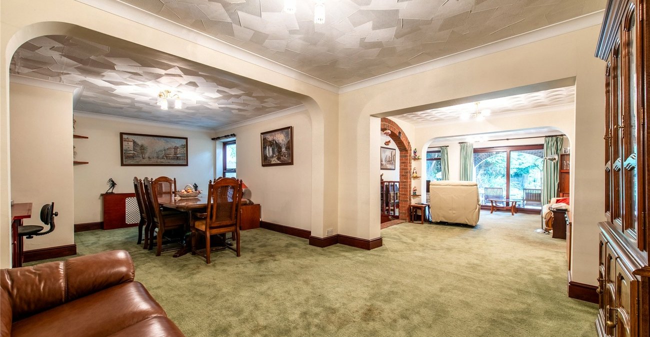 4 bedroom bungalow for sale in Maidstone | Robinson Michael & Jackson