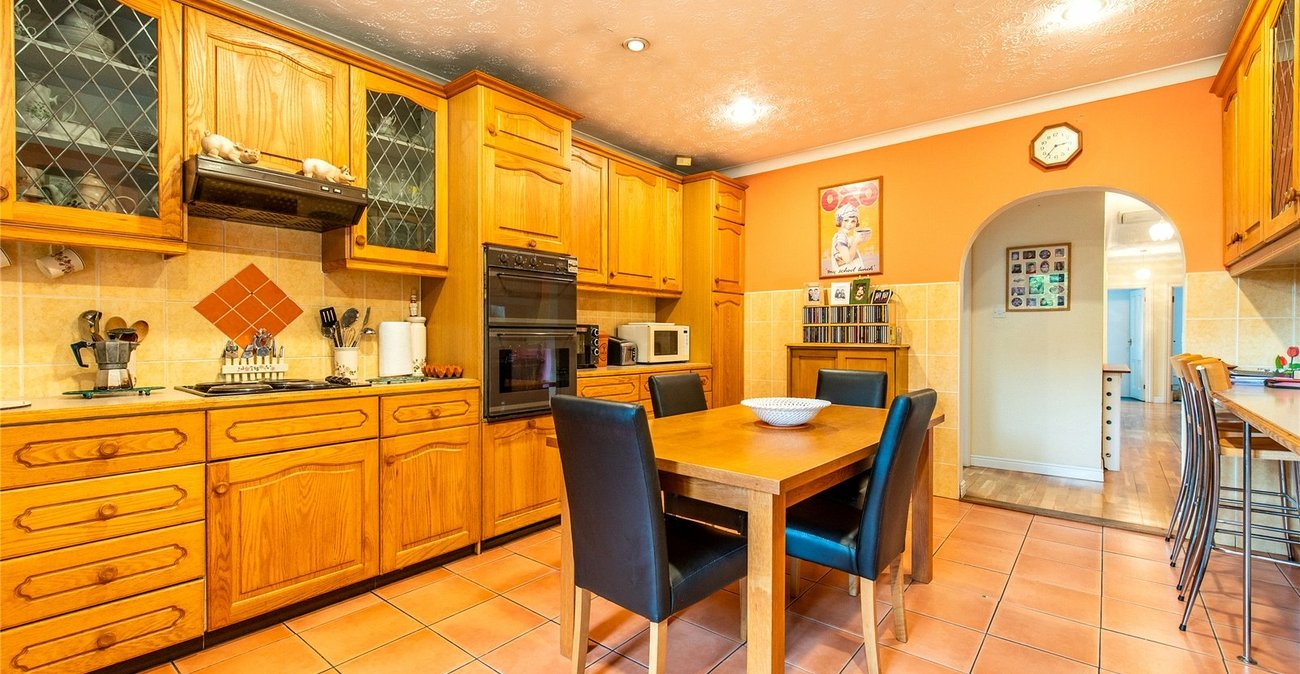 4 bedroom bungalow for sale in Maidstone | Robinson Michael & Jackson