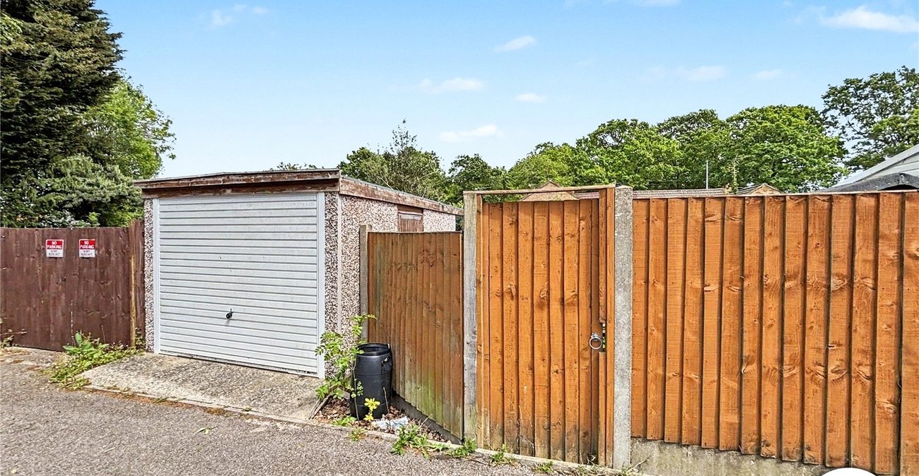 3 bedroom bungalow for sale in Lordswood | Robinson Michael & Jackson