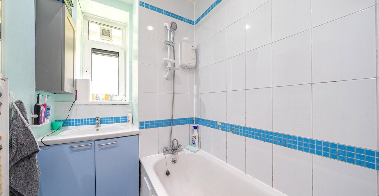 2 bedroom property for sale in East Dulwich | Robinson Jackson