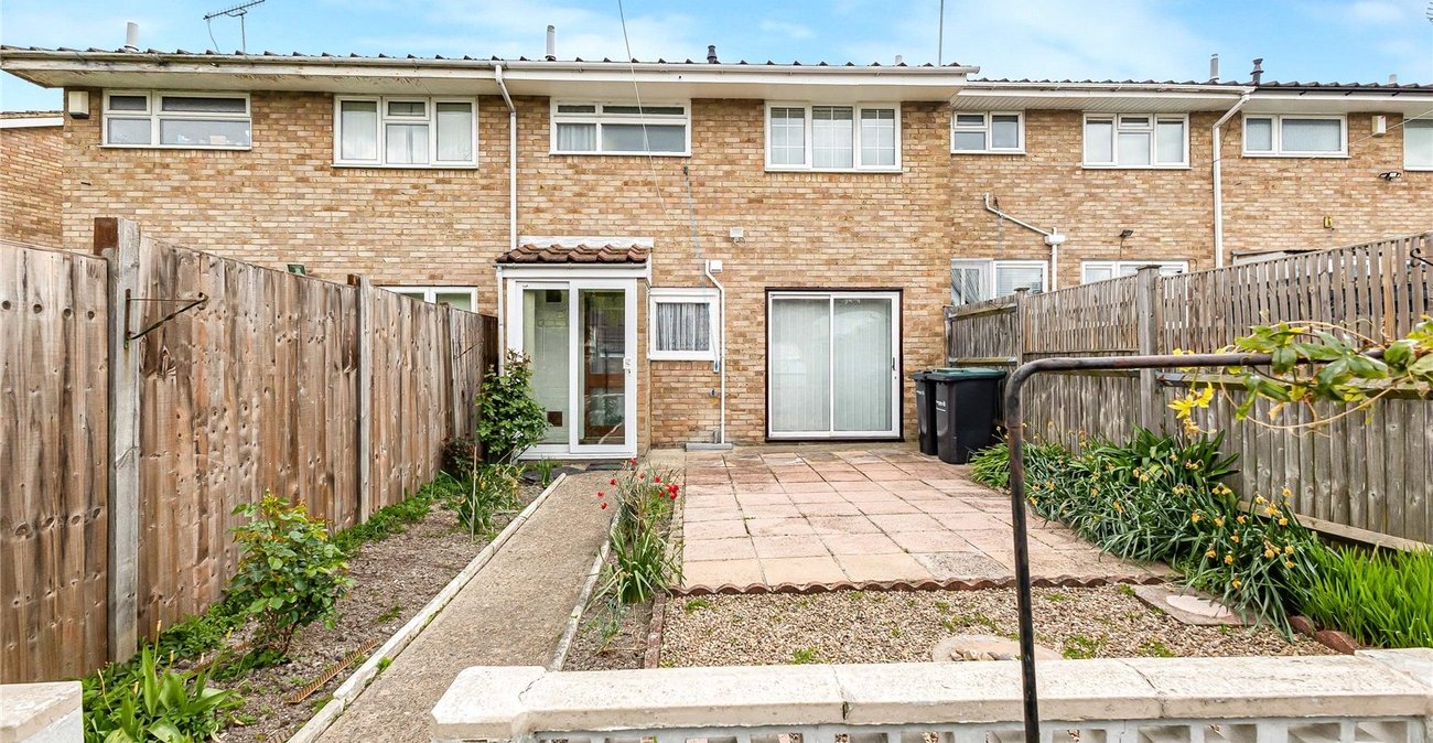 2 bedroom house for sale in Gravesend | Robinson Michael & Jackson