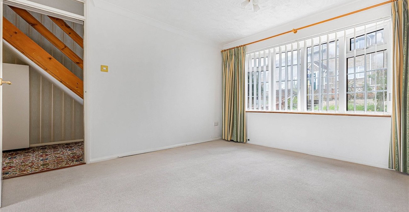 2 bedroom house for sale in Gravesend | Robinson Michael & Jackson