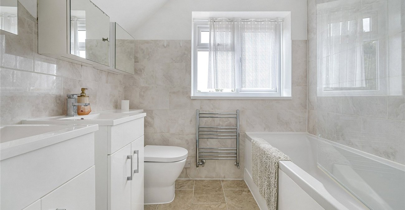 3 bedroom house for sale in Welling | Robinson Jackson