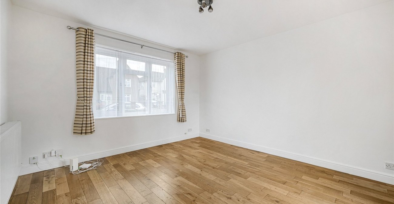 3 bedroom house for sale in Welling | Robinson Jackson