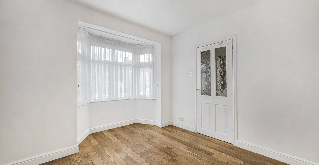 3 bedroom house for sale in Welling | Robinson Jackson