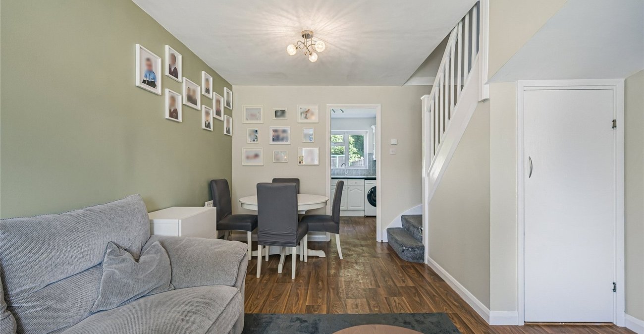 2 bedroom house for sale in Greenhithe | Robinson Jackson