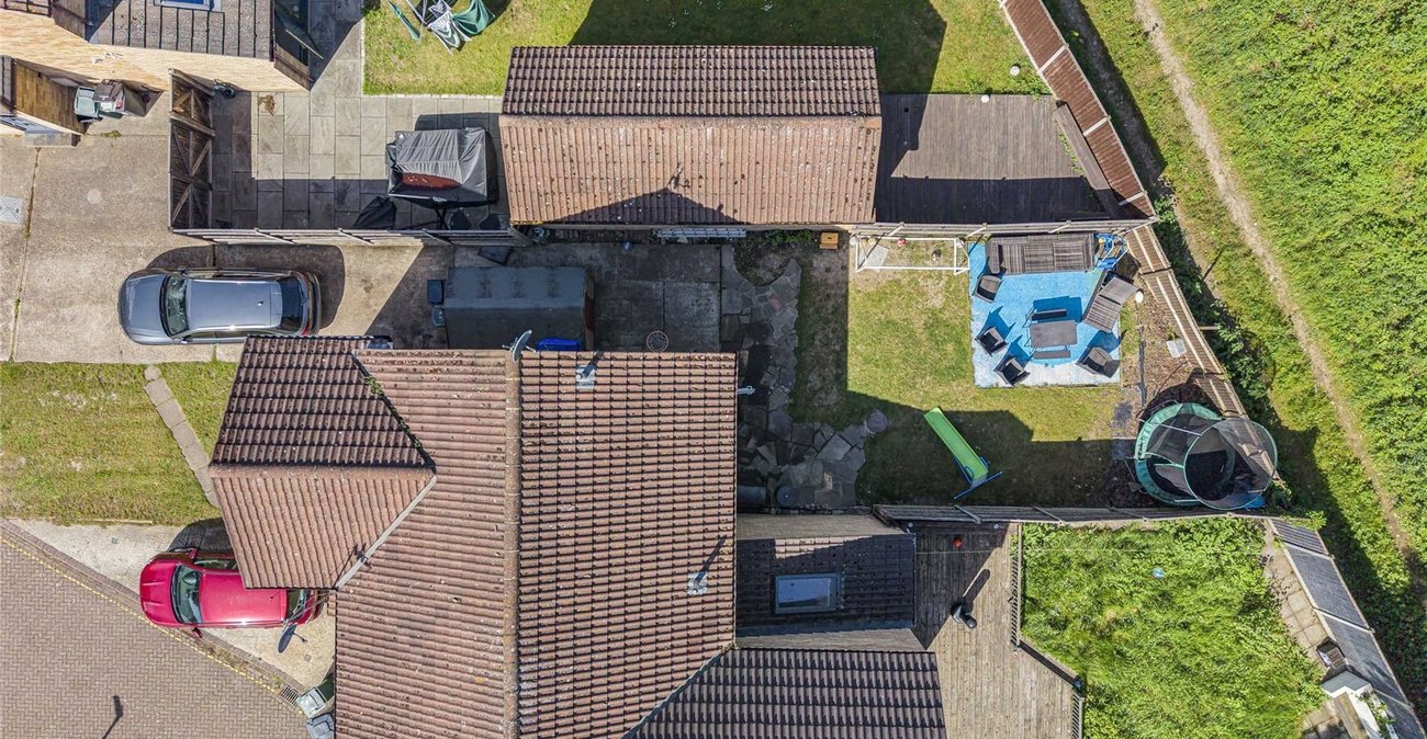 2 bedroom house for sale in Greenhithe | Robinson Jackson