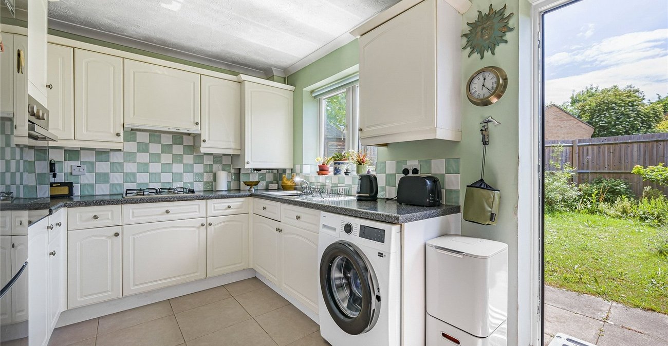 2 bedroom house for sale in Greenhithe | Robinson Jackson