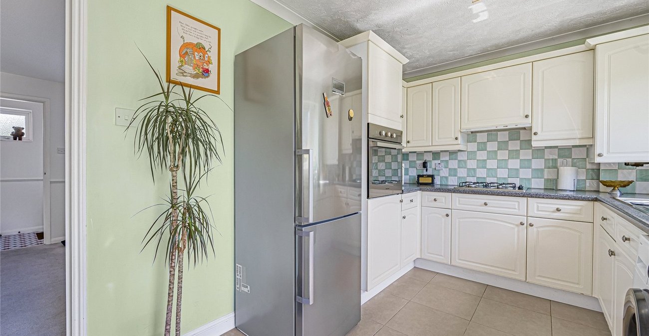2 bedroom house for sale in Greenhithe | Robinson Jackson