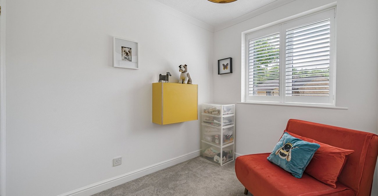 2 bedroom house for sale in Greenhithe | Robinson Jackson