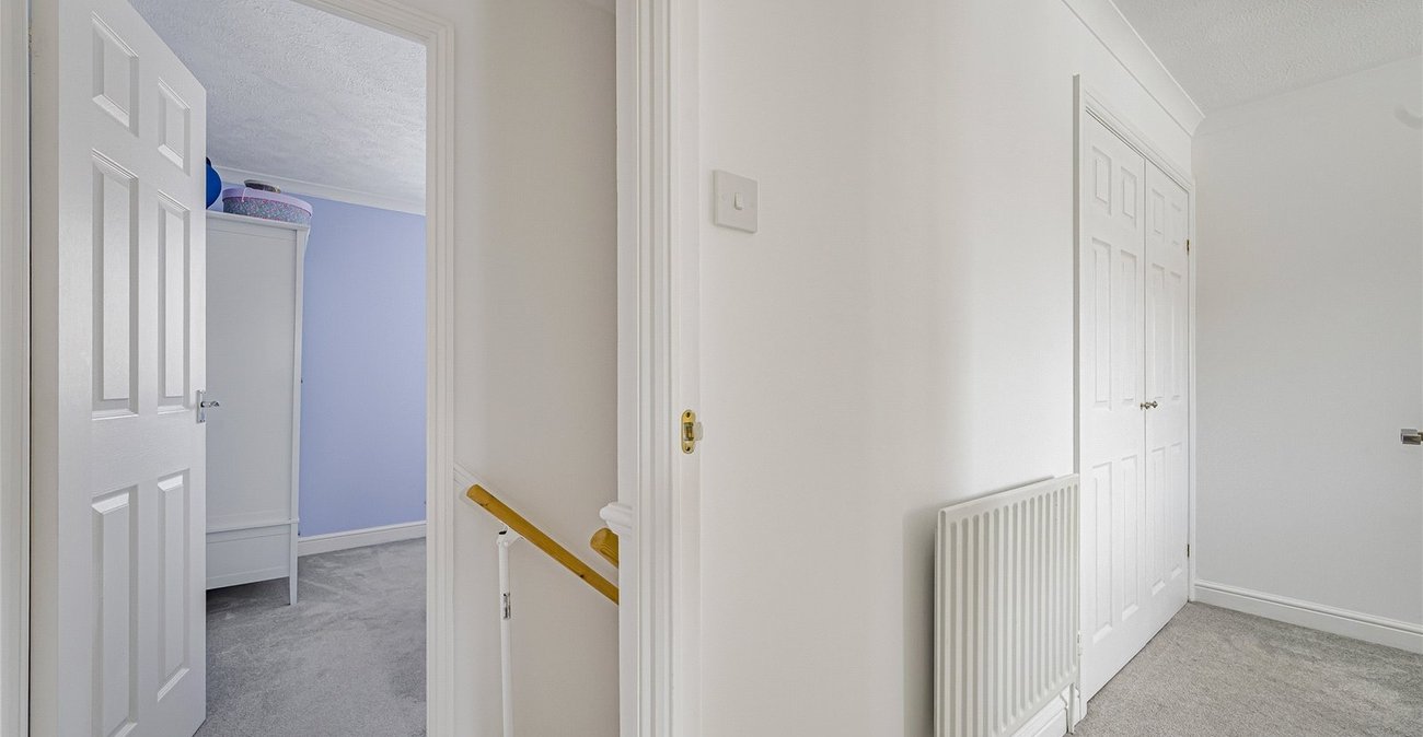2 bedroom house for sale in Greenhithe | Robinson Jackson
