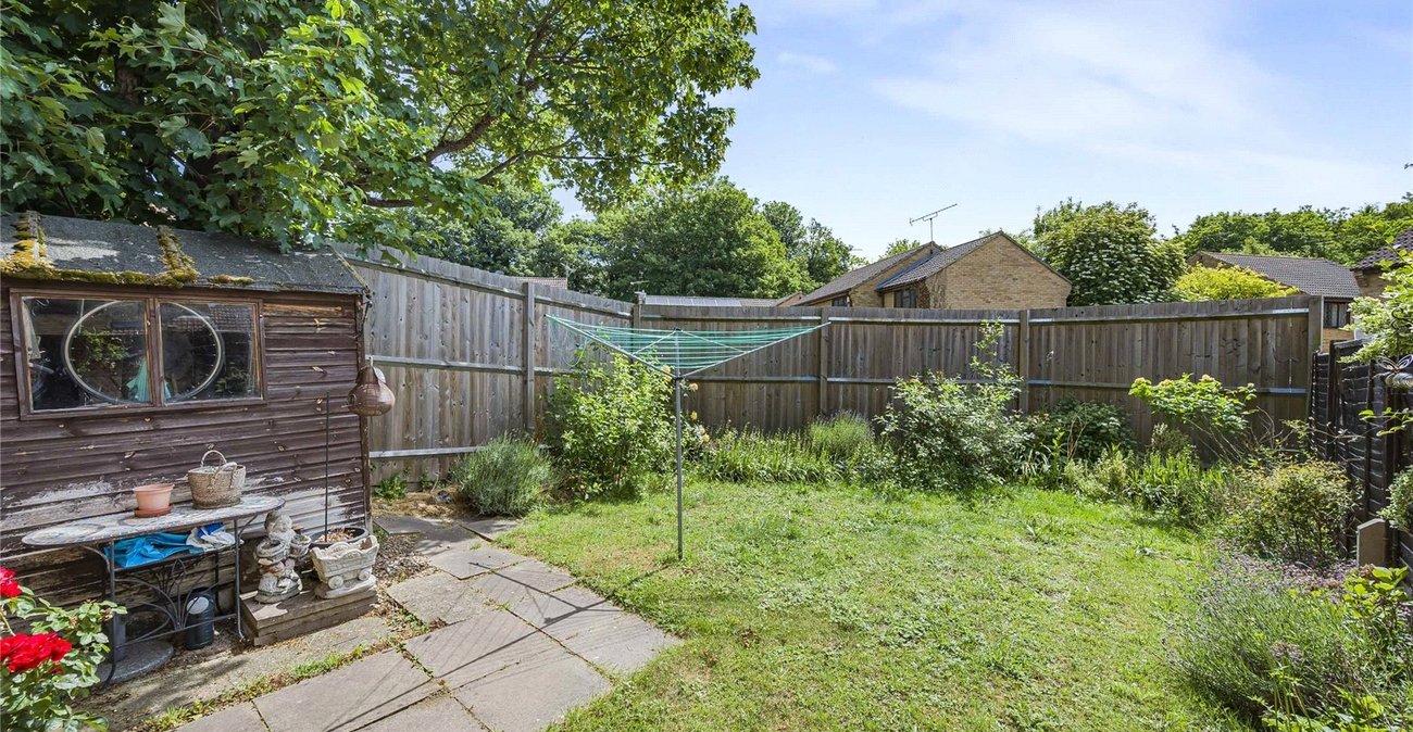 2 bedroom house for sale in Greenhithe | Robinson Jackson
