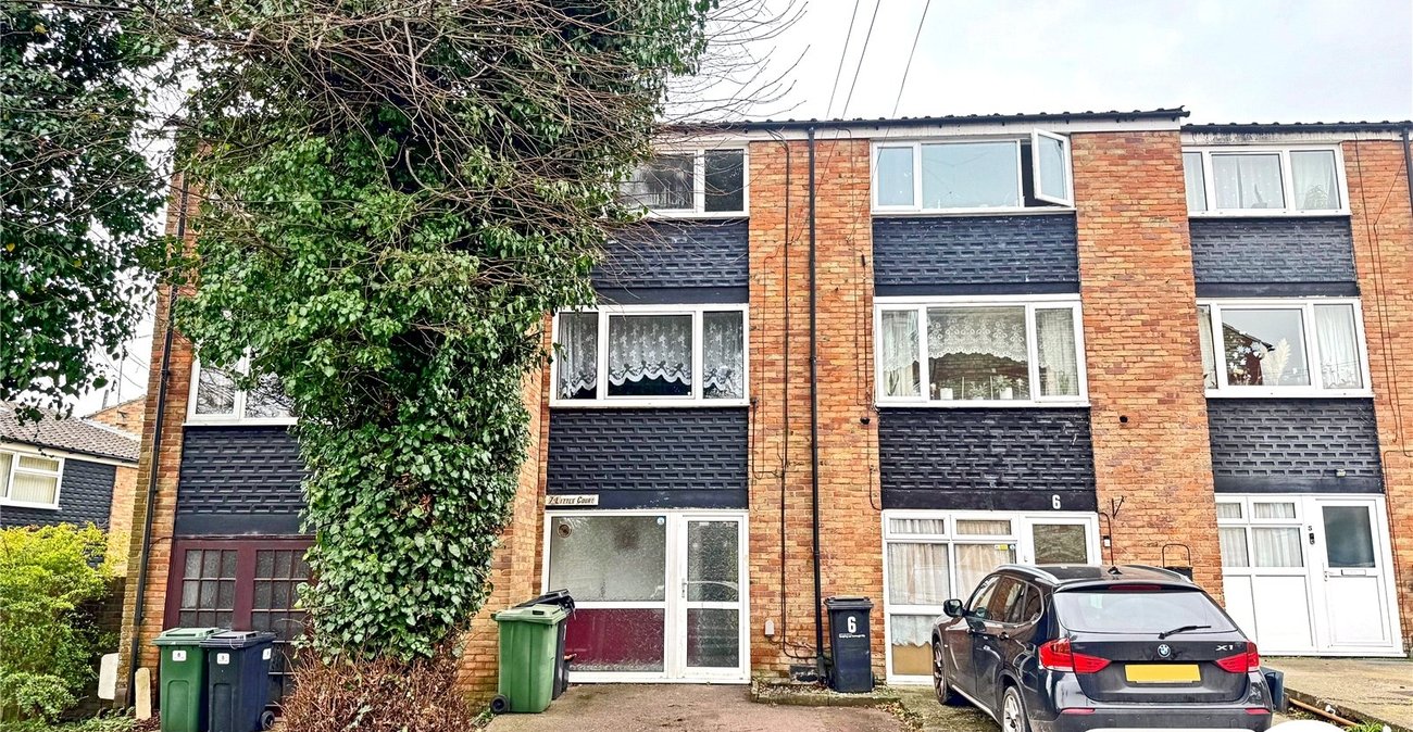 2 bedroom property for sale in Maidstone | Robinson Michael & Jackson