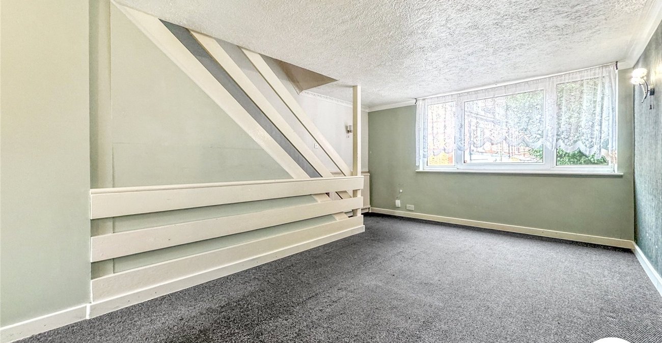2 bedroom property for sale in Maidstone | Robinson Michael & Jackson