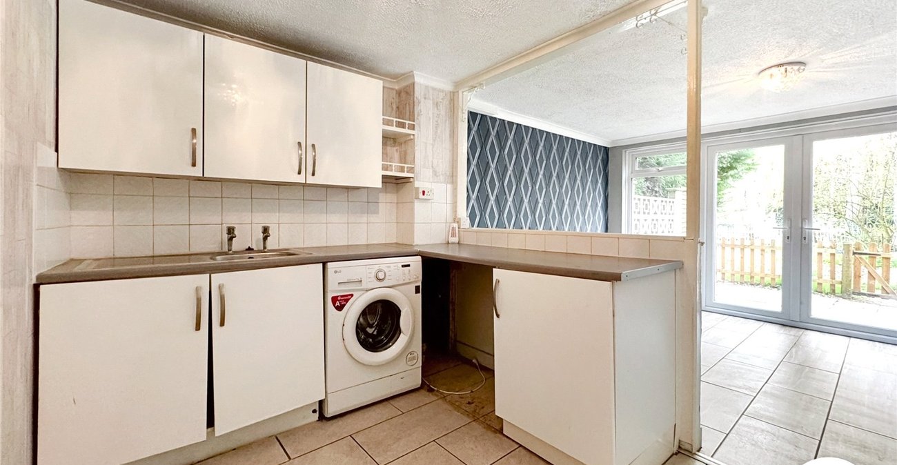2 bedroom property for sale in Maidstone | Robinson Michael & Jackson