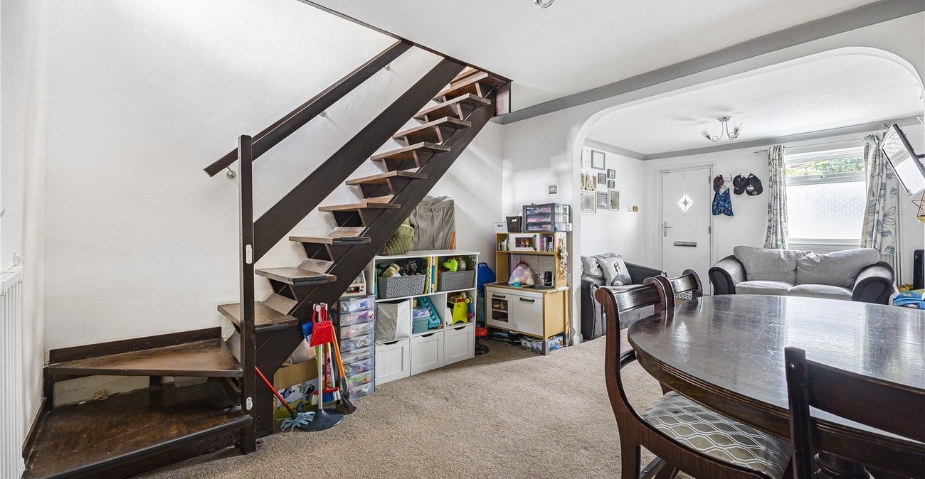 2 bedroom house for sale in Chalk | Robinson Michael & Jackson