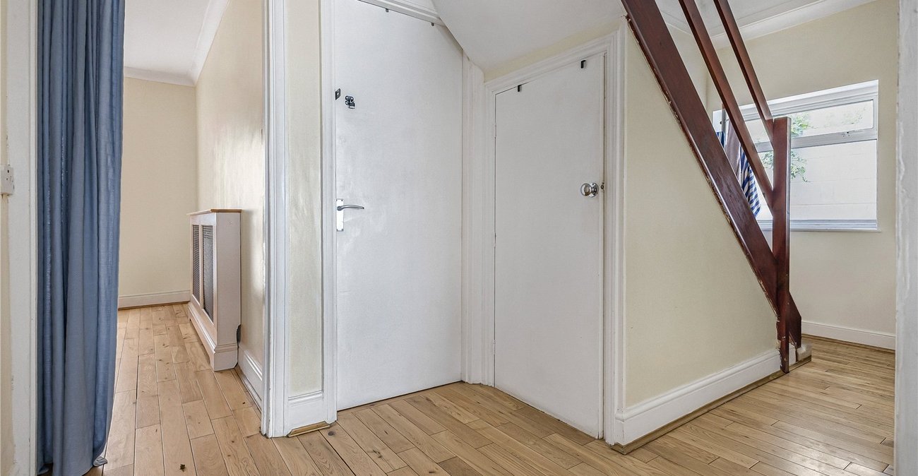 3 bedroom house for sale in Chalk | Robinson Michael & Jackson