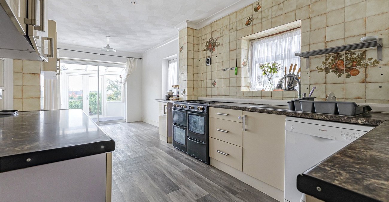 3 bedroom house for sale in Chalk | Robinson Michael & Jackson