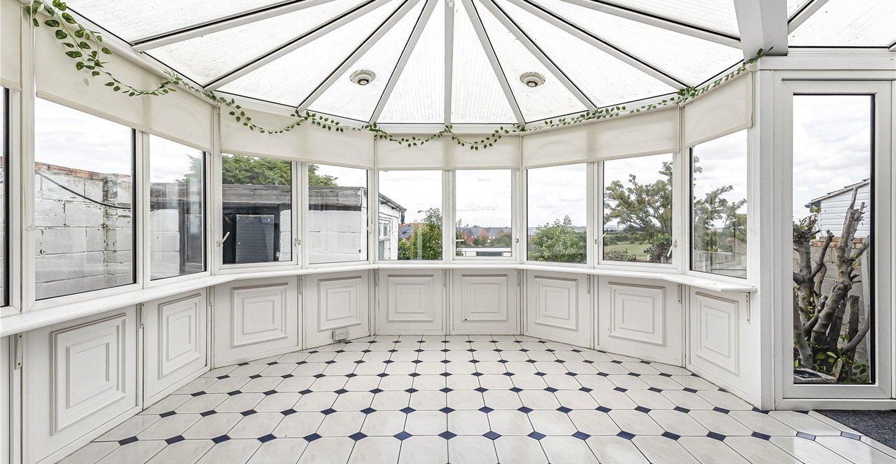 3 bedroom house for sale in Chalk | Robinson Michael & Jackson
