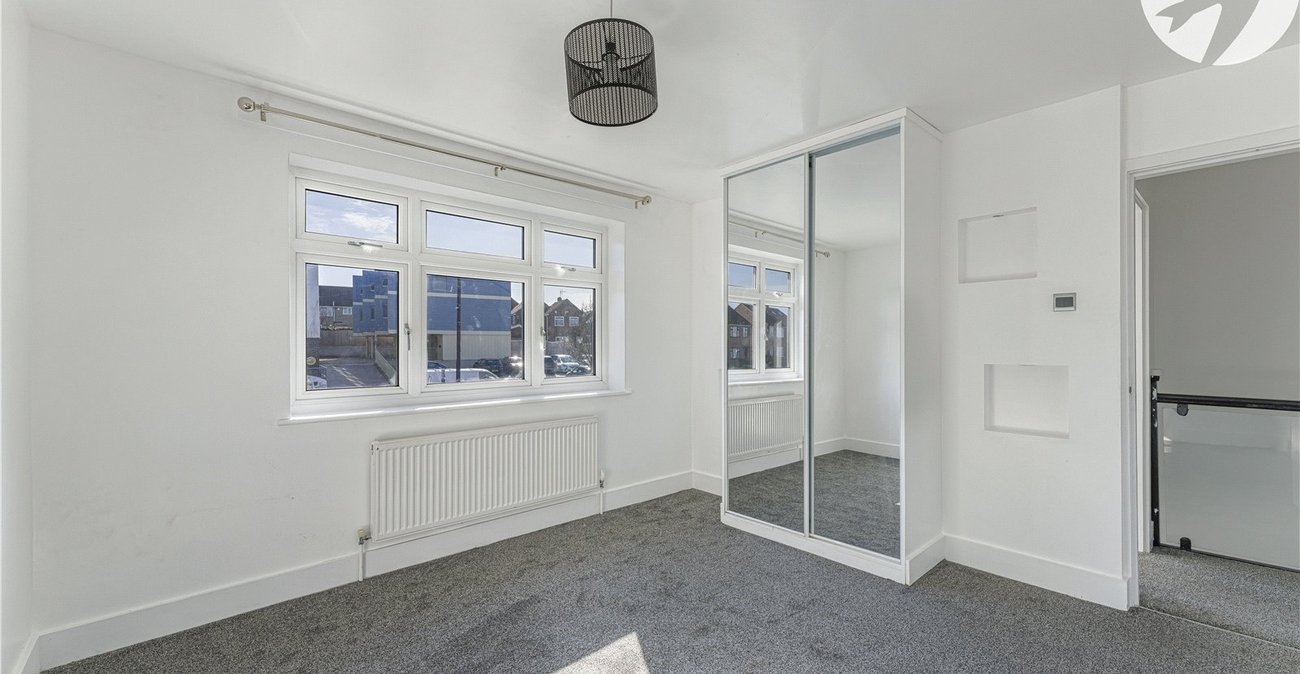 3 bedroom house for sale in Chalk | Robinson Michael & Jackson