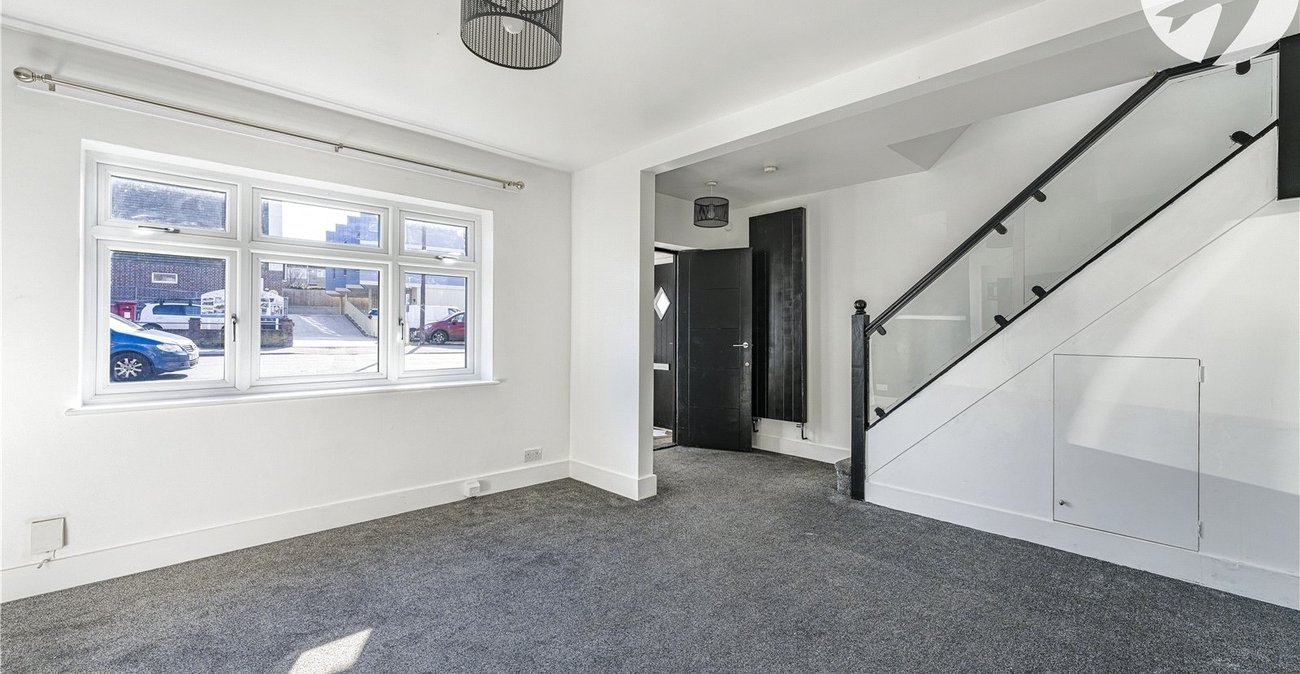 3 bedroom house for sale in Chalk | Robinson Michael & Jackson