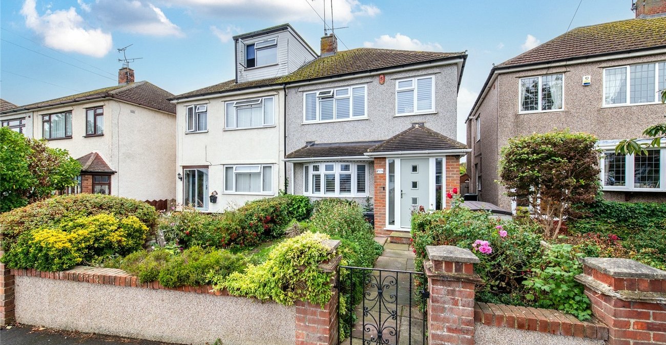 3 bedroom house for sale in Chalk | Robinson Michael & Jackson