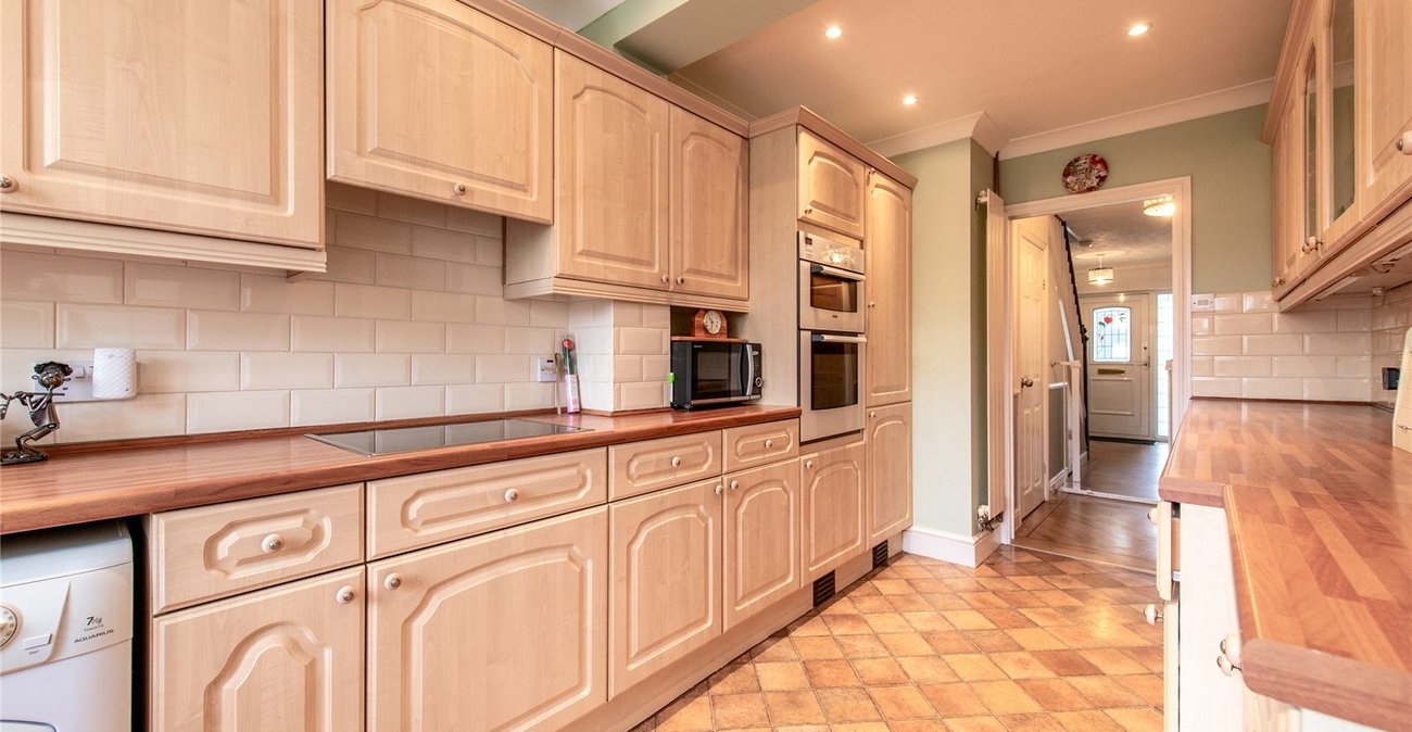 3 bedroom house for sale in Chalk | Robinson Michael & Jackson