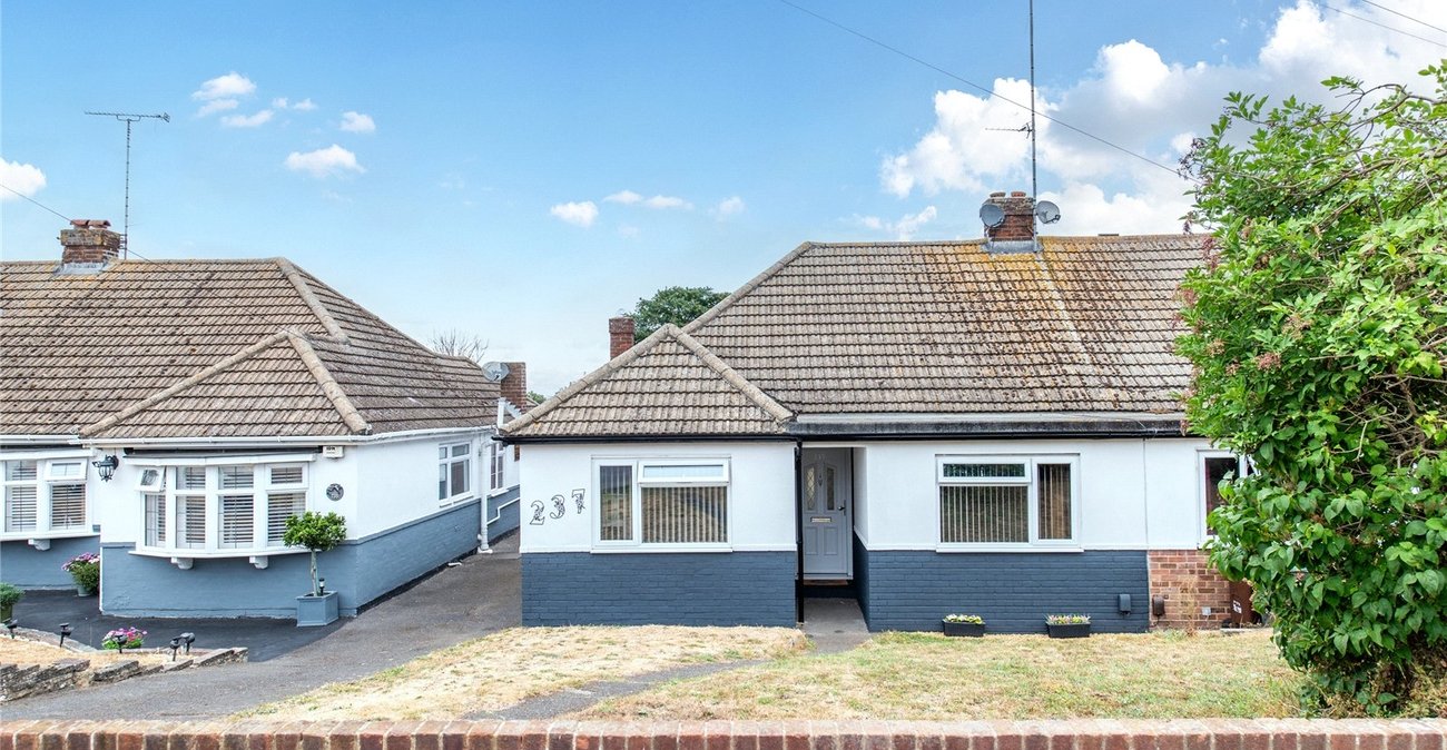 3 bedroom bungalow for sale in Chalk | Robinson Michael & Jackson