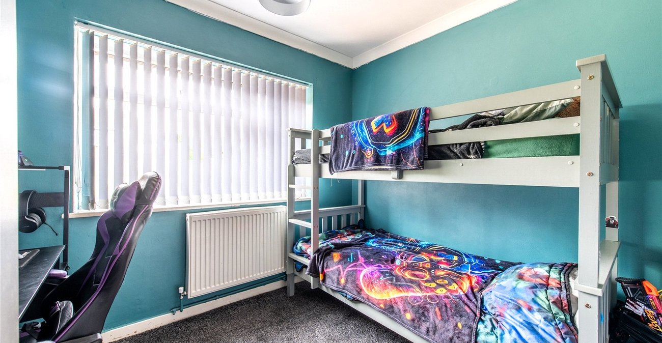 3 bedroom bungalow for sale in Chalk | Robinson Michael & Jackson