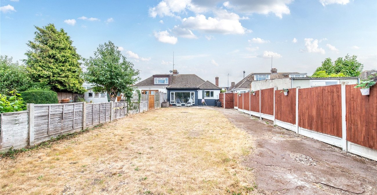 3 bedroom bungalow for sale in Chalk | Robinson Michael & Jackson
