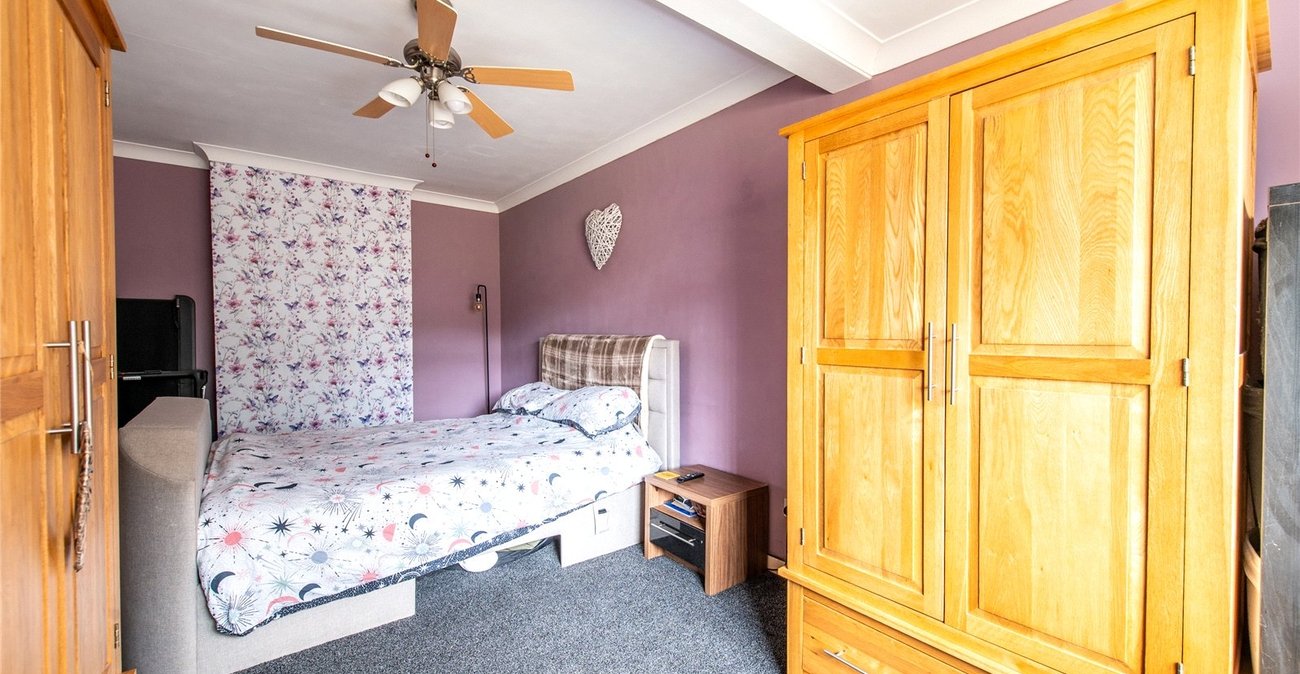 3 bedroom bungalow for sale in Chalk | Robinson Michael & Jackson