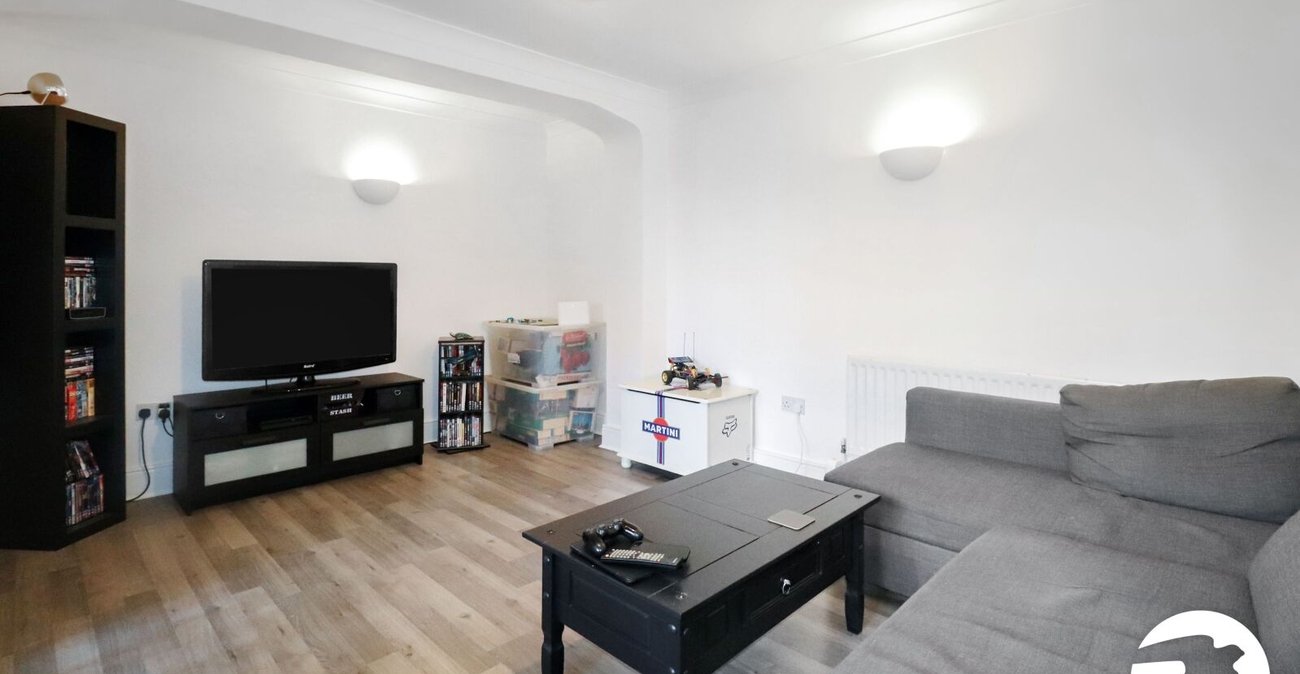 1 bedroom property for sale in Belvedere | Robinson Jackson