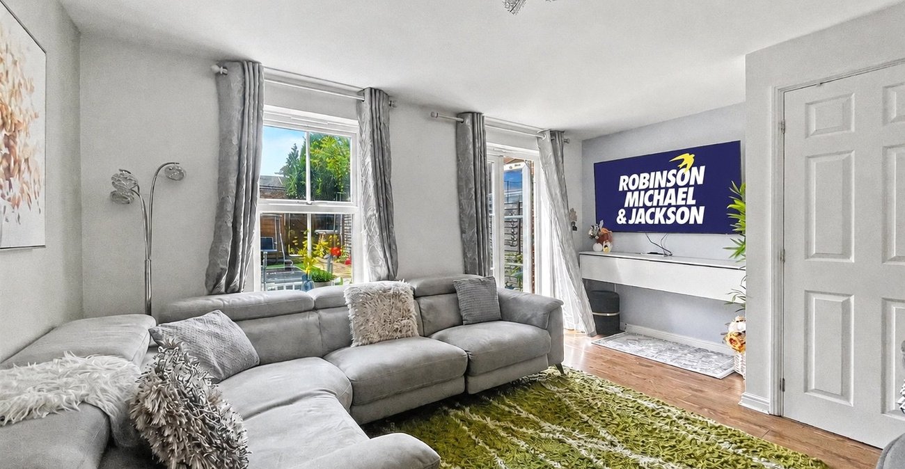 3 bedroom house for sale in Gillingham | Robinson Michael & Jackson