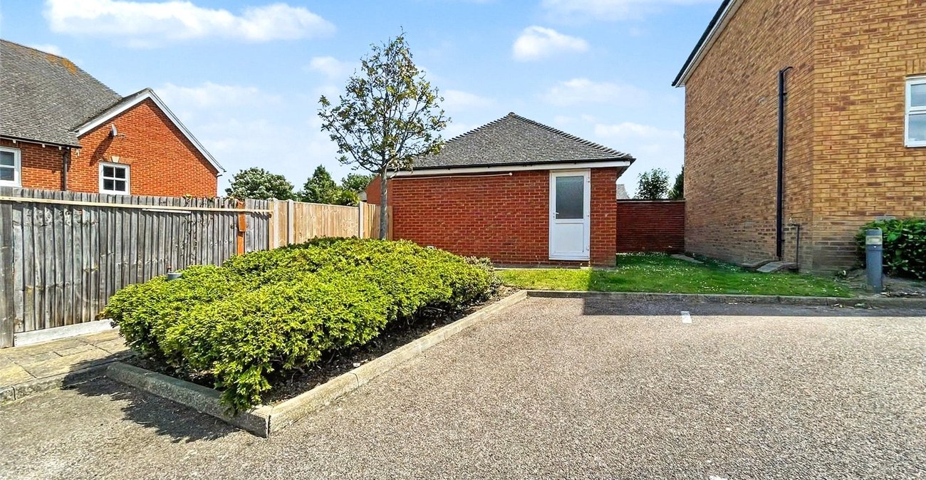 3 bedroom house for sale in Gillingham | Robinson Michael & Jackson