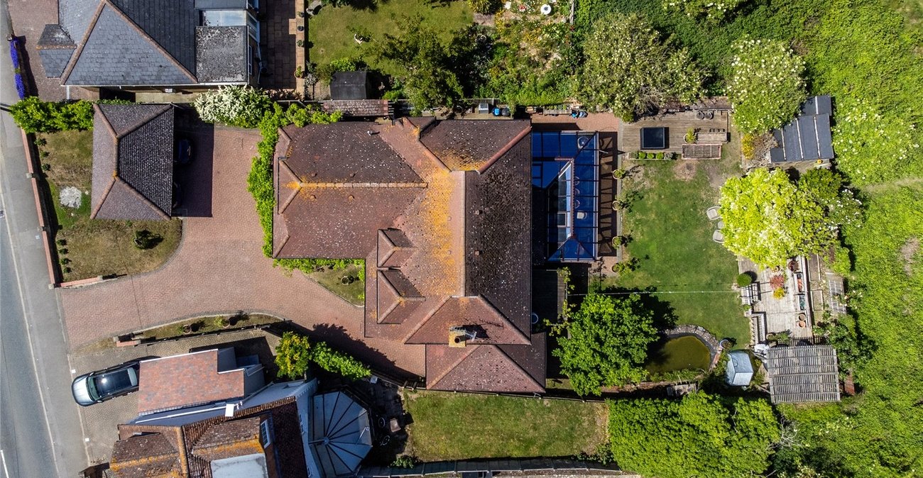 4 bedroom house for sale in Rainham | Robinson Michael & Jackson