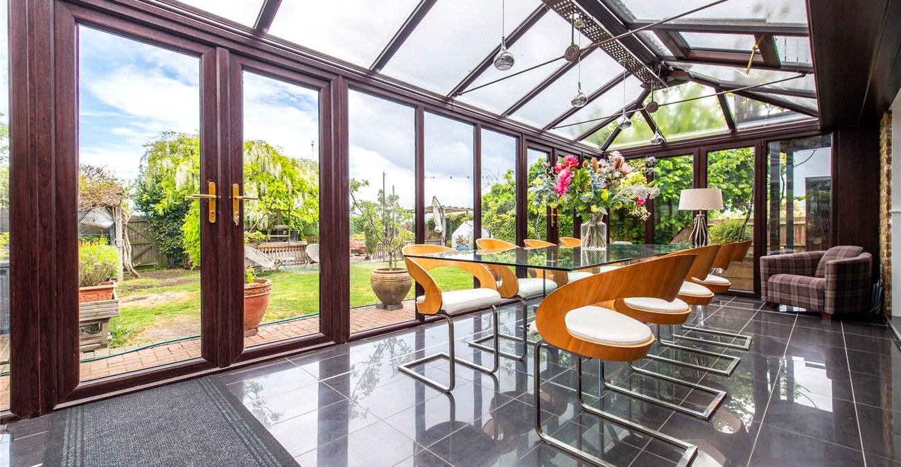 4 bedroom house for sale in Rainham | Robinson Michael & Jackson