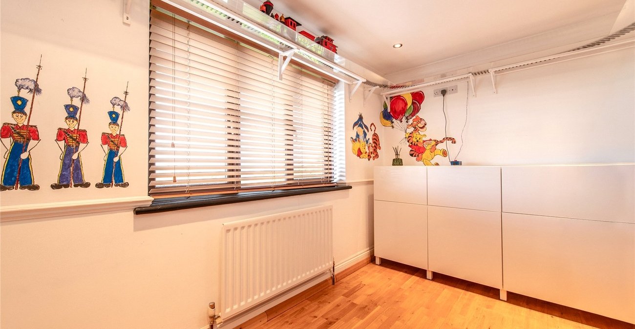 4 bedroom house for sale in Rainham | Robinson Michael & Jackson
