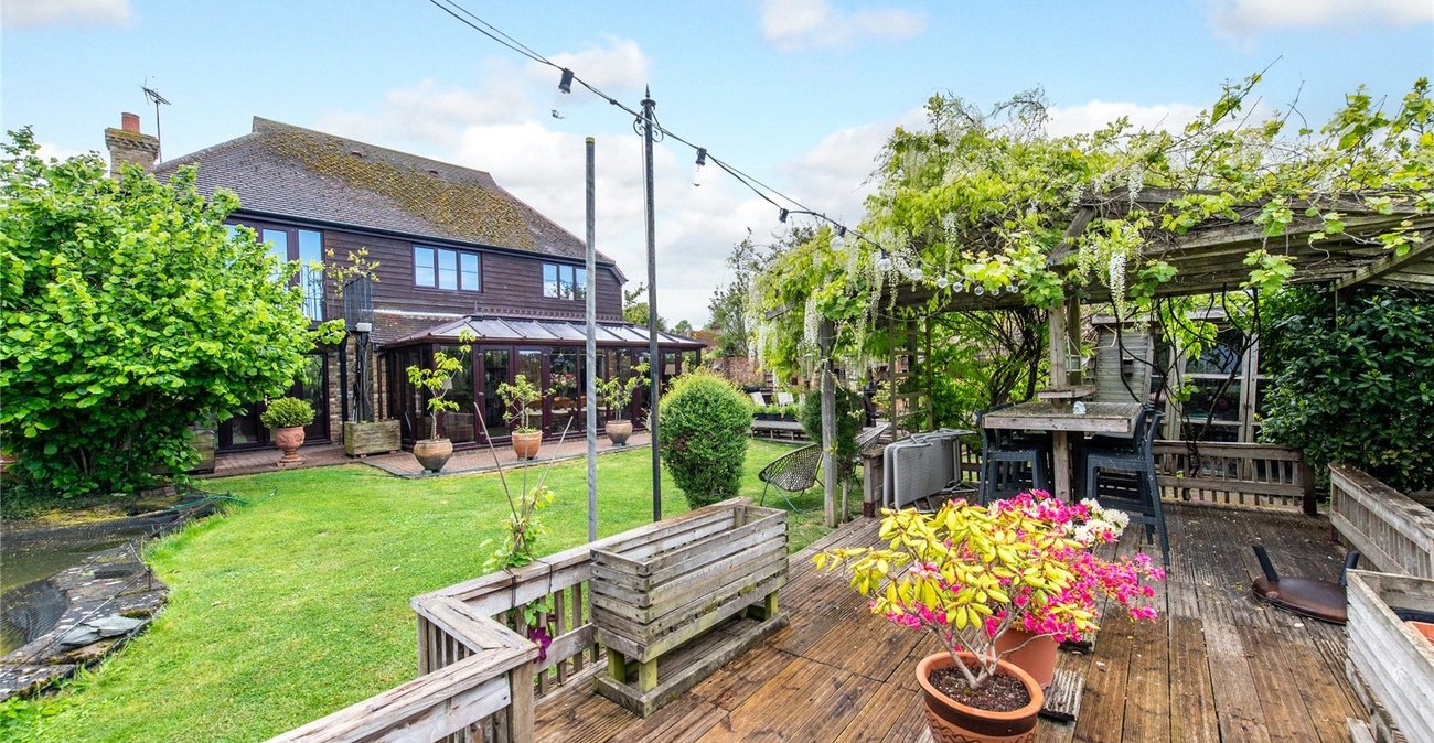 4 bedroom house for sale in Rainham | Robinson Michael & Jackson